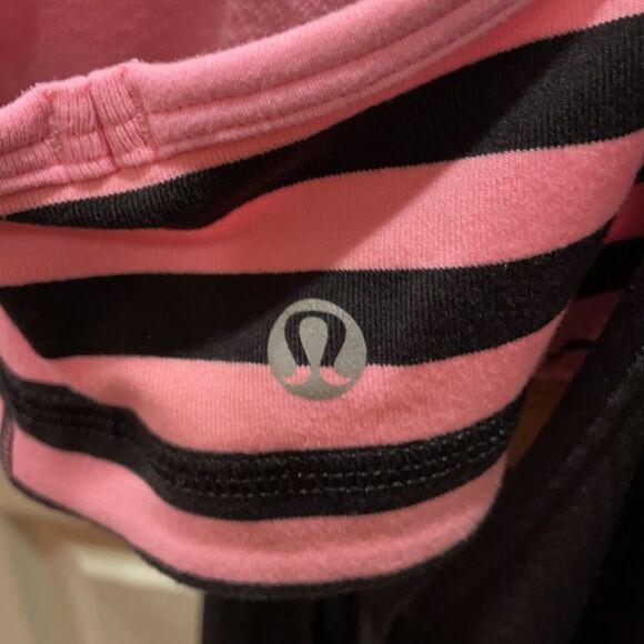 Lululemon No Limits Tank Top Black & Pink - Picture 4 of 5